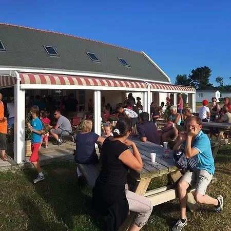 Campsite Camping Le Kernest 3*